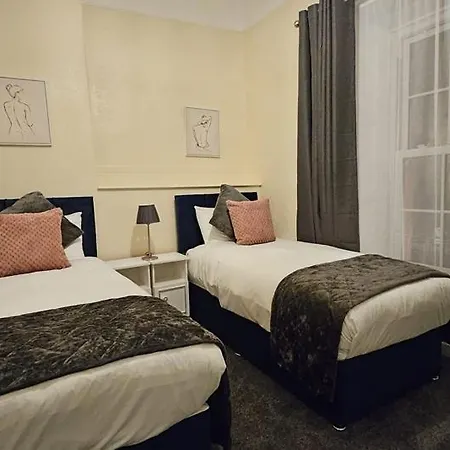 Bush Hotel