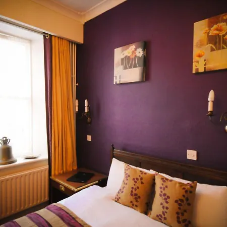 Hotel Bush