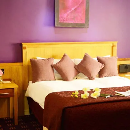 Hotel Bush 3*